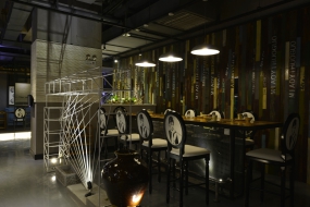 火鍋店裝飾布局圖,火鍋店空間設計效果圖