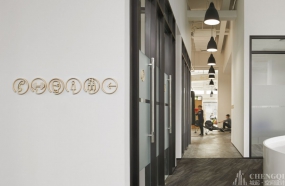工業風辦公室走廊設計效果圖,辦公室裝修設計效果圖欣賞