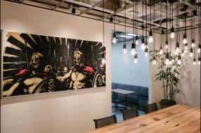 loft辦公室等待區背景墻裝修效果圖