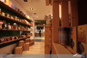 奶茶店裝修展示設(shè)計效果圖