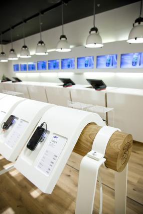 手機店簡單背景墻裝修設計效果圖