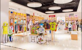 孕嬰店室內柜子裝修案例圖片