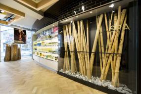 美發店淺色木地板裝修效果圖