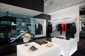 最新服裝店室內布置裝修設計效果圖片