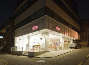 奶茶店室內格柵燈裝修設計圖片