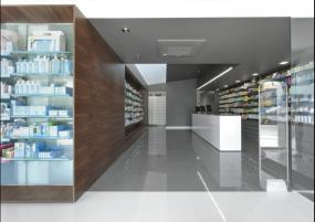 經典化妝品店貨架效果圖片