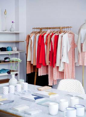 現代風格女服裝店室內裝修效果圖圖片