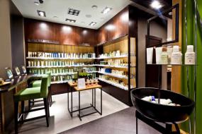 美發店門面復古室內裝修效果圖片