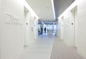 時(shí)尚辦公室過道背景墻裝修圖片大全