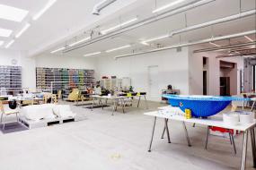 玩具公司辦公室最新室內裝修圖
