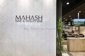 外國美甲店裝潢圖片