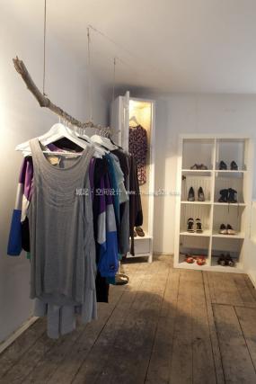 最新大型服裝店設計圖片