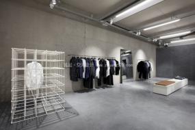 最新男裝店內設計裝修圖片