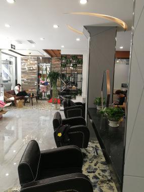 高端時尚美發店裝修圖片