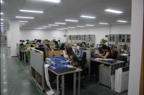 員工辦公室吊頂設計裝修案例圖片
