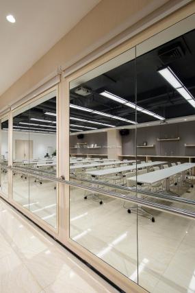 專業辦公室最新室內裝修效果圖片欣賞