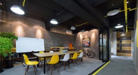 廠房辦公室設計工業風