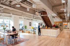 上海loft風大型辦公裝修圖